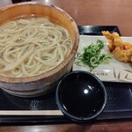 丸亀製麺 - 釜揚げうどん大盛りとかしわ天