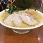 横浜家系ラーメン 孝太郎 - 