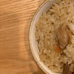 盛正 - 料理写真:とりめし　左