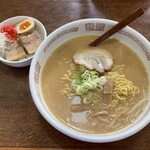 Ramen Shirokuma - Aセット(味噌ラーメン＋ミニ角煮丼)