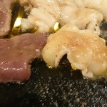 ホルモン松阪路 - 肉