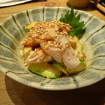 北海道シントク町 塚田農場 渋谷南口店 - アボカドと鶏のわさび醤油