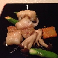 翆陽 エクシブ箱根離宮 - カサゴとアスパラのXO醬炒めと青利烏賊の揚げ物