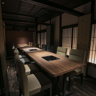 個室最大18名テーブル席