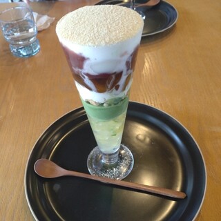 ステーキ丼とパフェ gift_1