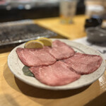 近江牛神戸牛 焼肉 肉魂 - 