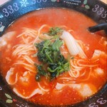 元祖トマトラーメンと辛めんと元祖トマトもつ鍋 三味 - 