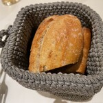 Aux Delices de Dodine - このパンは、なかなかのおいしさ。