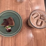 Ωｃａｆｅ - 