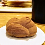 Cafe Comma & Yann Couvreur 카페꼼마&얀 쿠브레 - 