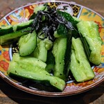 炉端とおでん 呼炉凪来 - かちわりきゅうり