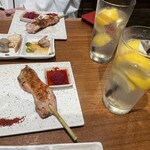 とり吉 - スーパーレモンサワー　レモン３切れ入り