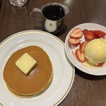 シビタス - ストロベリーホットケーキ　¥1100