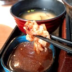 Yoshinoya - 香ばしい鉄板焼+芳しいりんごの甘みを増したたれ