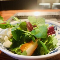 THE 雪月花 - ② 季節のフルーツ（苺）入りサラダ