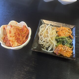 炭火焼肉 寿々_1