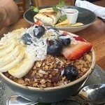 The Reef Bar & Market Grill - 