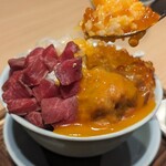 Yakiniku Miyukien - 雲丹とイクラノ肉海鮮丼