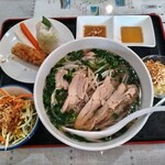 PHONG THANG - 料理写真:鳥肉フォー　700円