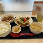 本格中華食堂 湾岸飯店 - 料理写真:麻姿豆腐＆回鍋肉定食(大盛り)