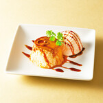 Rich pudding and vanilla ice cream ~Using Okazaki Ohan Pudding~