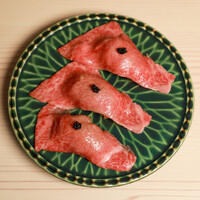 黒毛和牛炙り寿司（3貫）