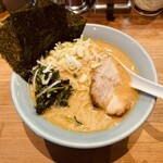 Tsuruichiya - 豚骨ラーメン（780円）