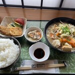 どーや食堂 - 日替り大盛　メインあら煮