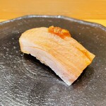 Sushi Dai - 鰤の玉葱醤油漬け