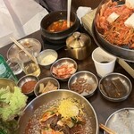 韓国料理 ブルバム - 