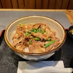 Namaramujingisukan sambikinohitsuji - 焼きラム丼。美味し。