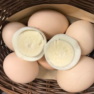 用于我们的许多招牌菜肴！从“米屋”产地直送的白鸡蛋
