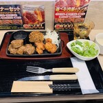 NIKUスタンド - ランチセット　和牛ステーキ　和牛メンチ　唐揚げ　¥1100