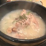 ケンちゃん食堂 - グツグツ熱々のサムゲタン♡