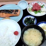 季節料理 魚竹 - 銀鮭焼き中落セット