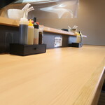 ラーメン 燦獣士 - 卓上の様子