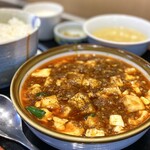 Honobono Tei - ・陳麻婆豆腐(辛) 平日ランチセット 1,050円/税込
                      (ライス、スープ、お新香、デザート付き)