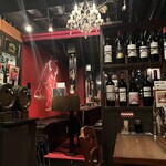 ヒレ肉の宝山 - オシャレ店内