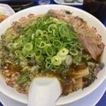 来来亭 - ラーメン　ネギ多め。