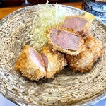 Jinem Bou - ヒレカツ定食 
                        キャベツ、ご飯、お椀、お新香付き