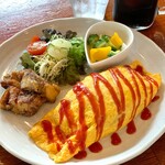 Player's CAFE  - 日替わりランチ：チキンオムライス(単品¥850/税込)(コーヒーor ティー付き￥1,000/税込）