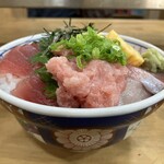 ゑびすセンター - 鮪・ぶり海鮮丼