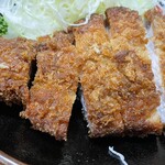 豚珍館 - ロースかつのアップ