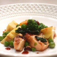 anchoa - 蛸、筍、グリーンピースの炭火焼きアップ