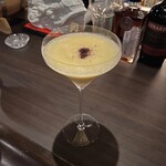 Calma - 桃のジャパニーズマティーニ