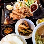 ろっぢ 焼鳥店 - 「鶏からあげ定食」②