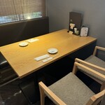 鰻 炭焼 ひつまぶし 美濃金 - 席