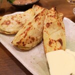 Izakaya Furusato - いもバター　¥530　塩辛乗っけて、良きつまみ♪