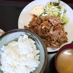 こまつ屋 - 生姜焼き定食