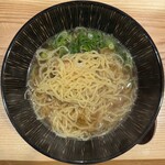 Rando - 縮れ中細麺